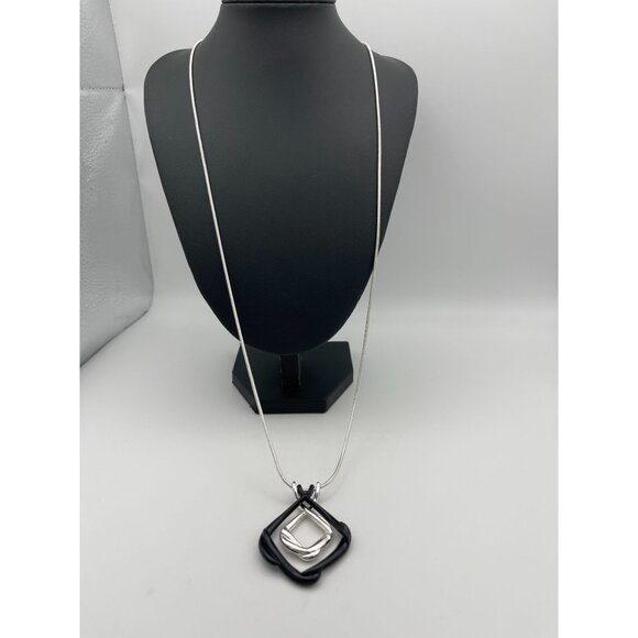 Slide 2" Pendant Necklace Silver Tone Snake Necklace Two Tone Black Silver - Picture 4 of 6